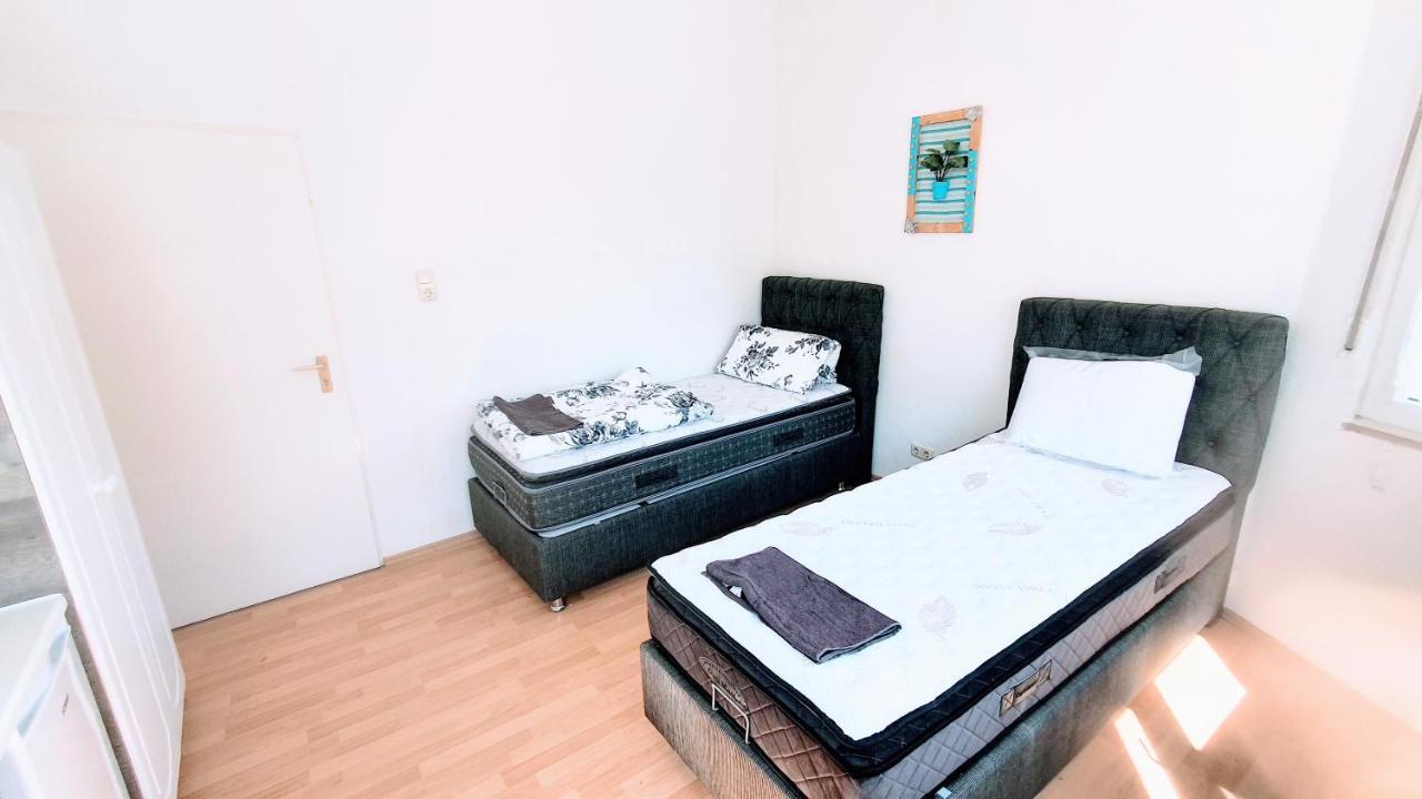 Fmi 9 Accommodation 라운하임 외부 사진