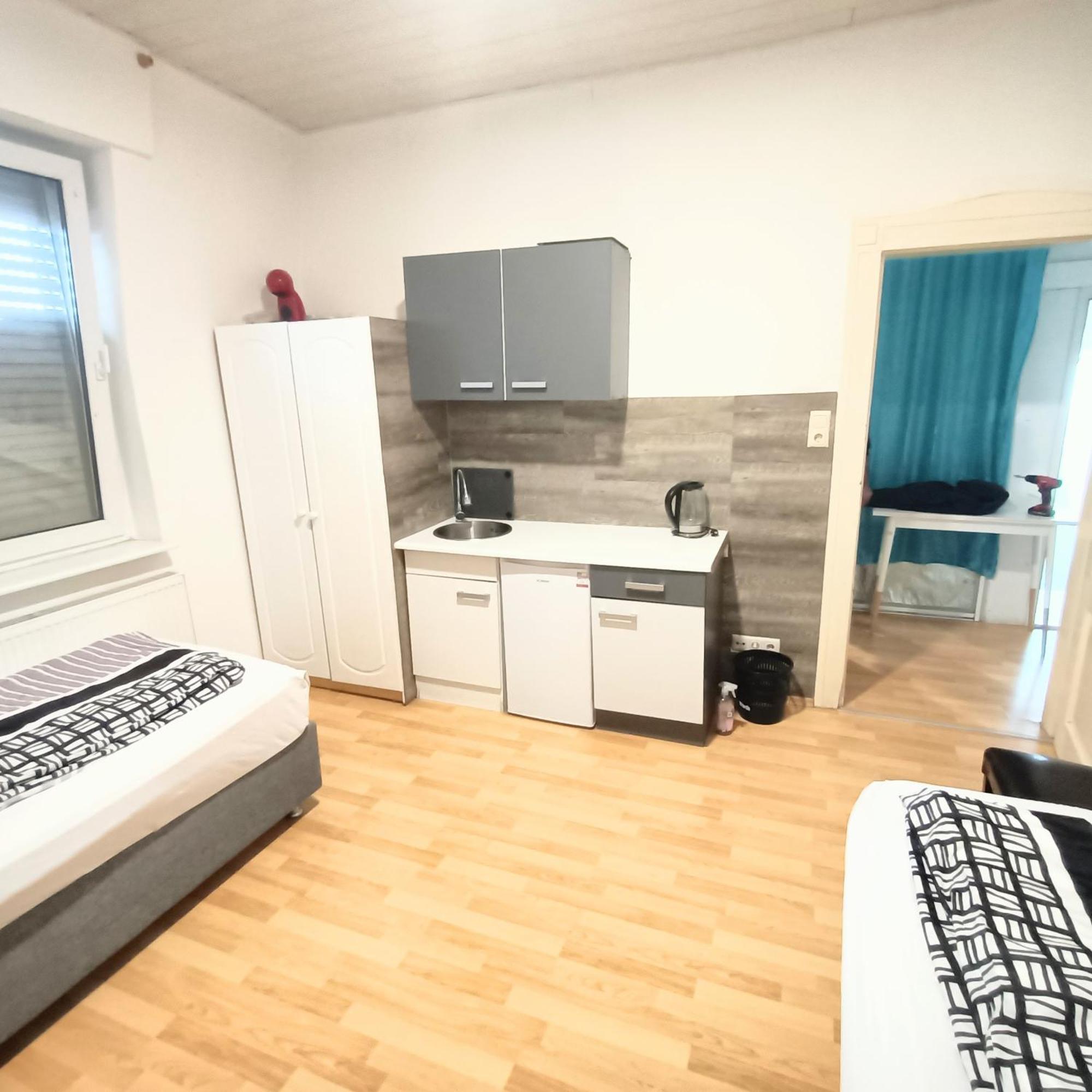 Fmi 9 Accommodation 라운하임 외부 사진